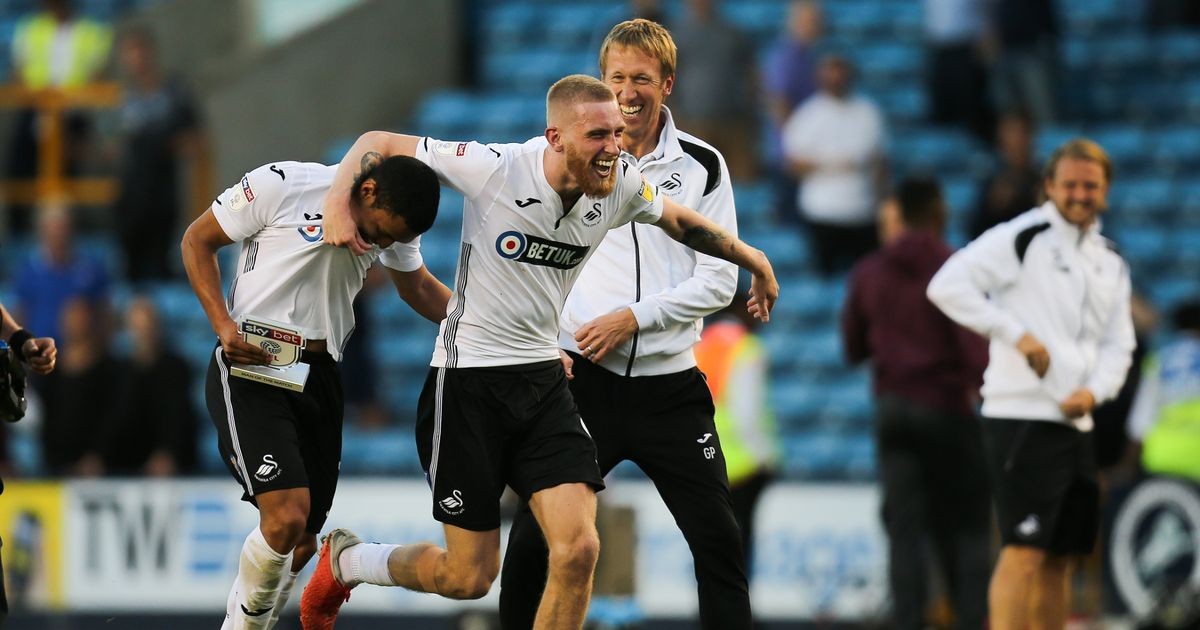 LUCKY88 Millwall vs Swansea City - Nhận định bóng đá 30/06/2020 - Bụt nhà không thiêng