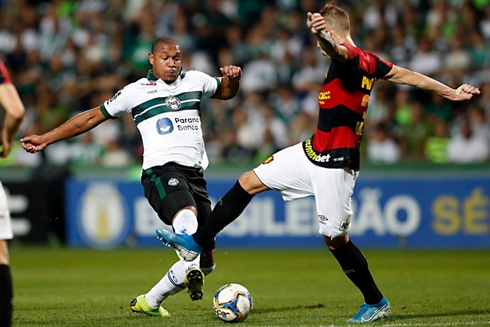 LUCKY88 Grêmio Esportivo Brasil vs Coritiba - Soi kèo bóng đá hôm nay 13/11/2019 - Hạng 2 Brazil