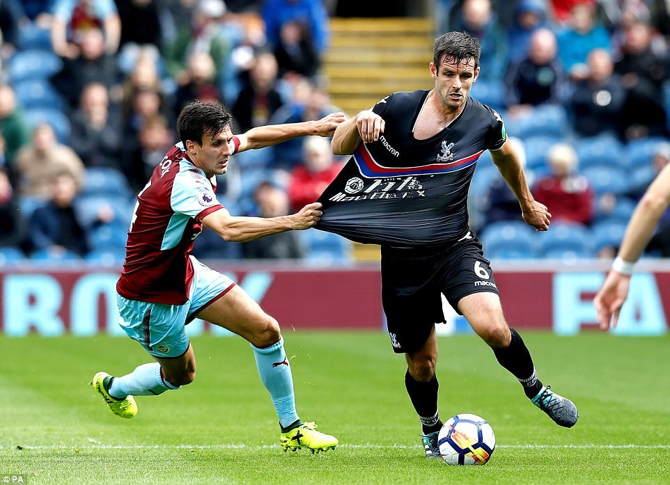 LUCKY88 Burnley vs Crystal Palace - Nhận định bóng đá 30/11/2019 - Chủ nhà lo lắng