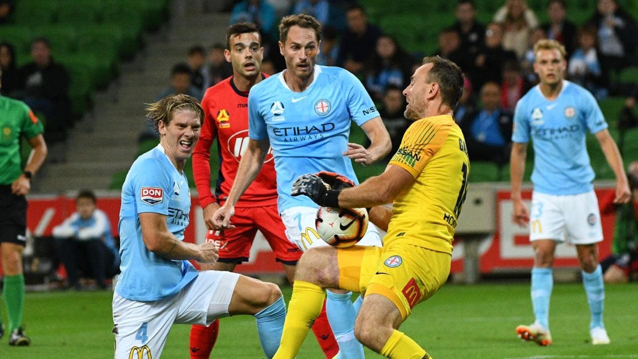 LUCKY88 Melbourne City vs Adelaide United - Nhận định bóng đá 27/03/2020 - Hình ảnh tương phản
