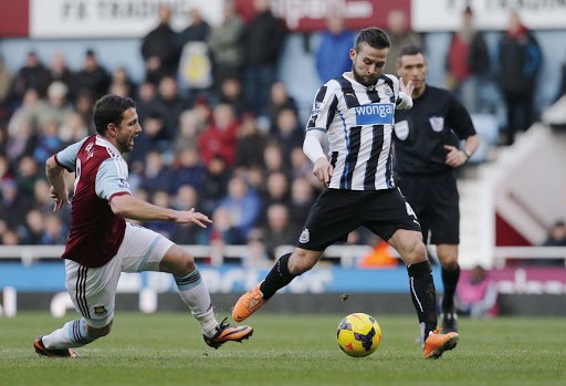 LUCKY88 Newcastle United vs Aston Villa - Nhận định bóng đá 25/06/2020 - Bộ mặt trái ngược