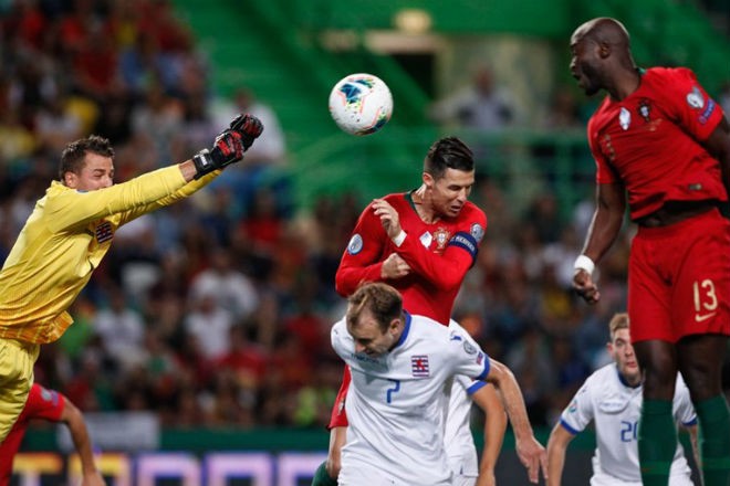 LUCKY88 Luxembourg vs Bồ Đào Nha - Nhận định bóng đá 17/11/2019 - Chỉ một mục tiêu