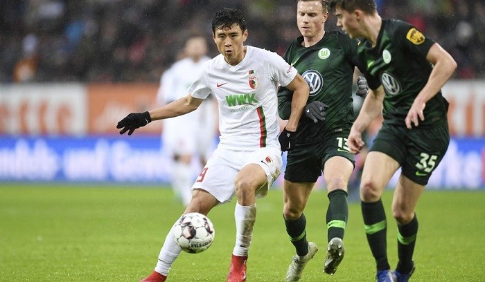 LUCKY88 FC Augsburg vs VfL Wolfsburg - Nhận định bóng đá 16/05/2020 - Cướp điểm mang về