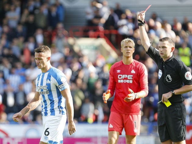LUCKY88 Huddersfield Town vs Cardiff City - Nhận định bóng đá 13/02/2020  - Cái dớp đáng sợ